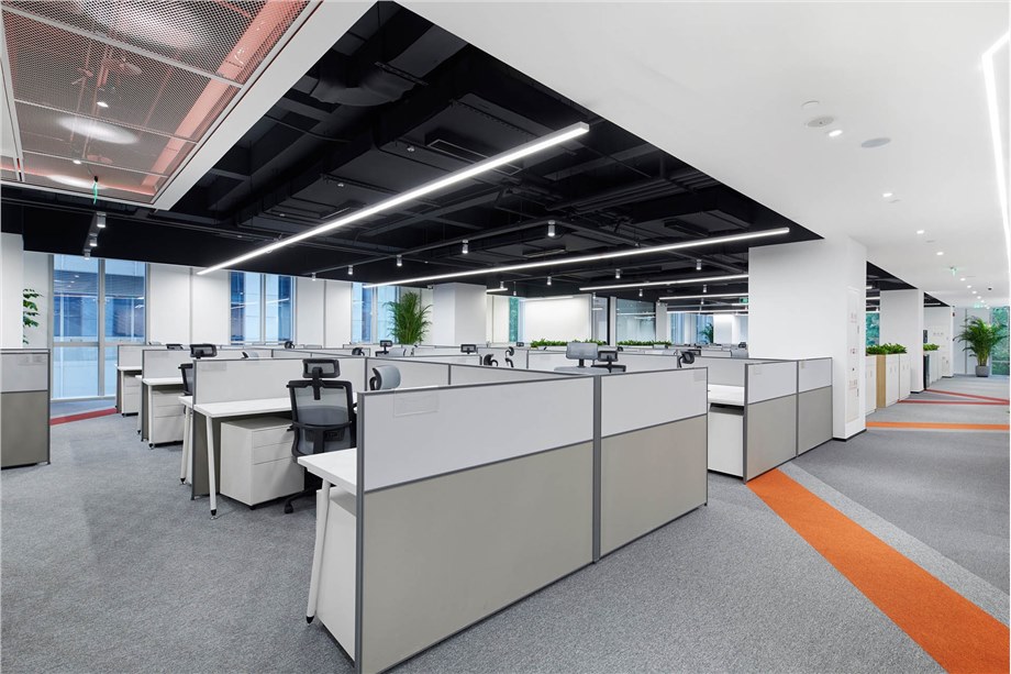 內(nèi)斂、克制、冷靜的辦公